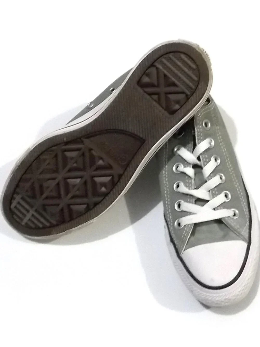 CONVERSE All Star Chuck Taylor low top Canvas sneaker classic men 5/women 7/UK 5